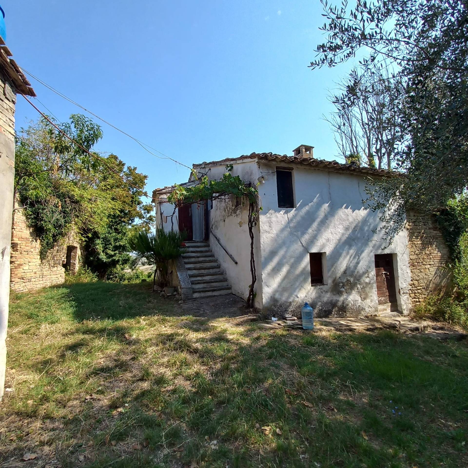 Casa associata in vendita a Falerone
