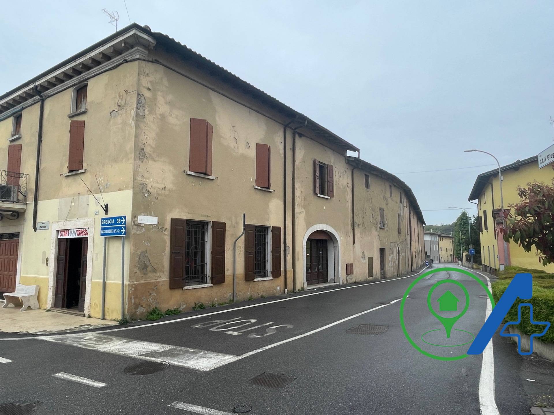 Stabile/Palazzo in vendita a Solferino