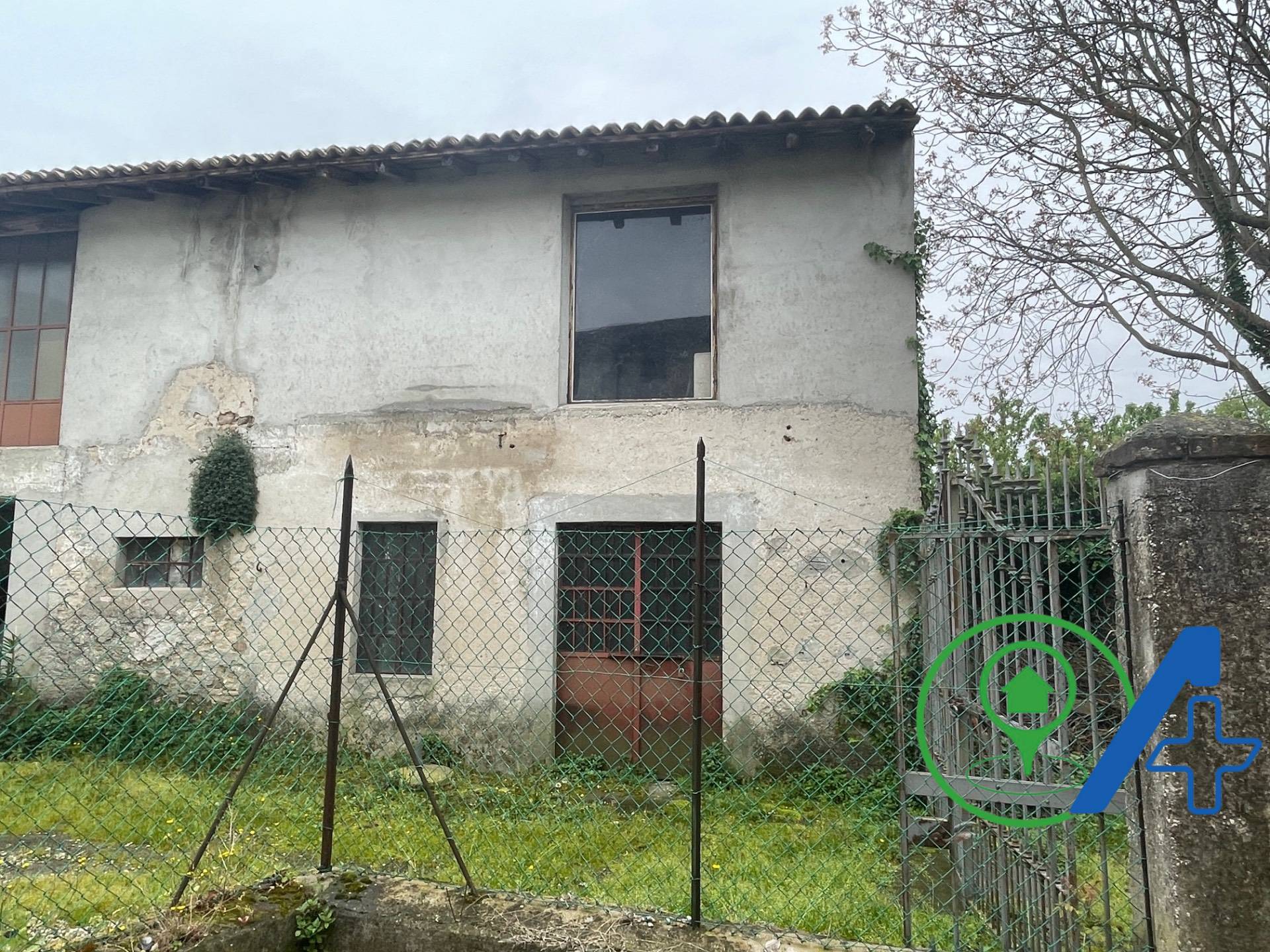 Stabile/Palazzo in vendita a Solferino