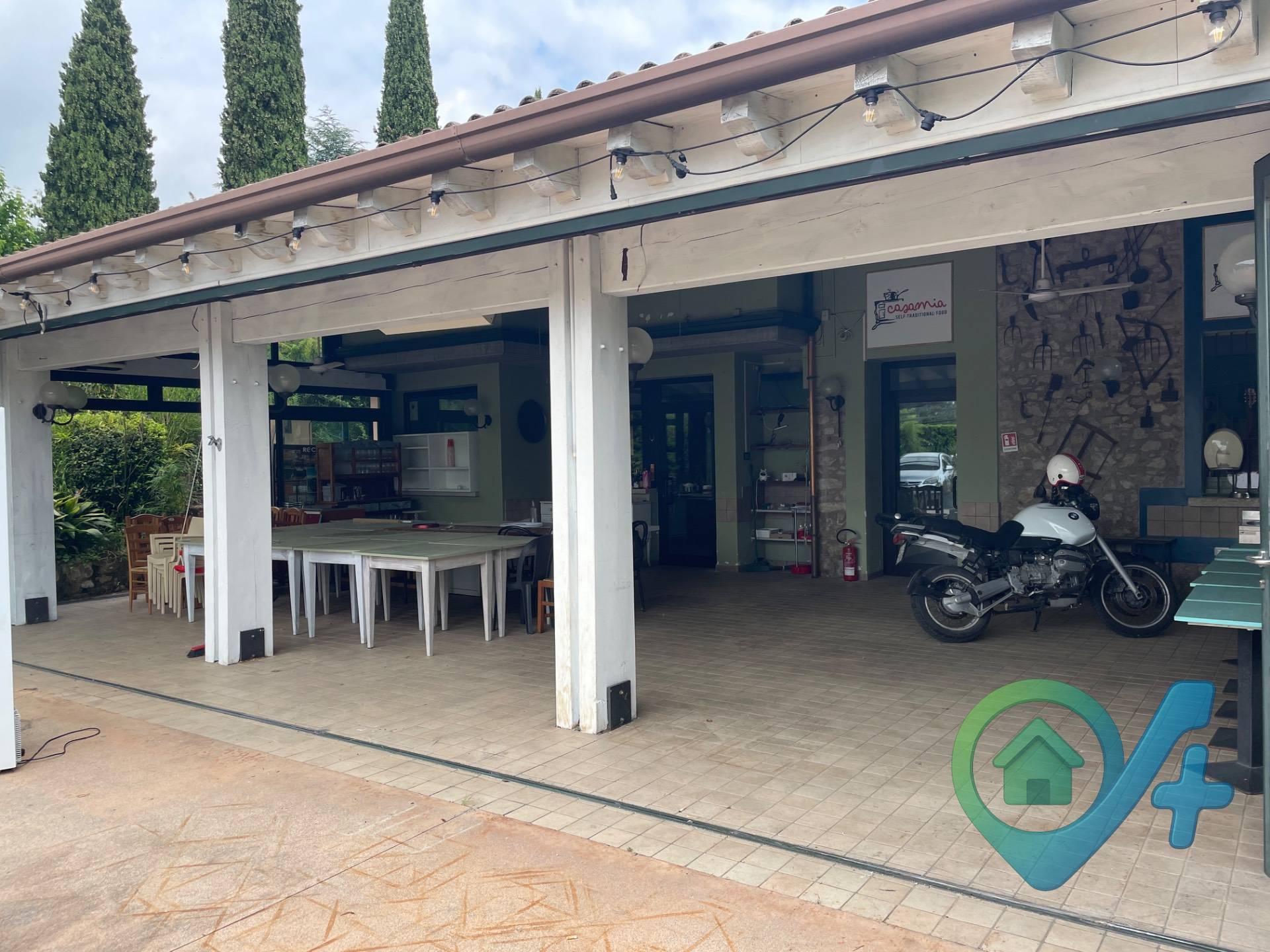 Immobile commerciale in vendita a Moniga del Garda