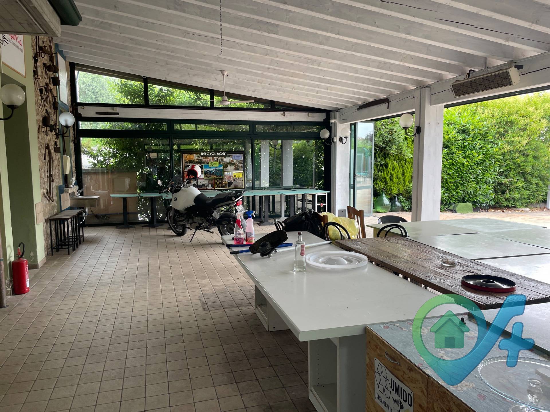 Immobile commerciale in vendita a Moniga del Garda