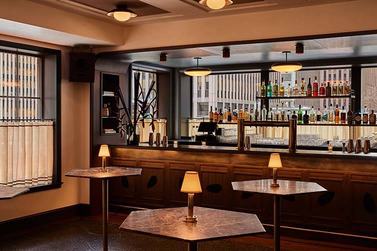 Bar in vendita a Legnano
