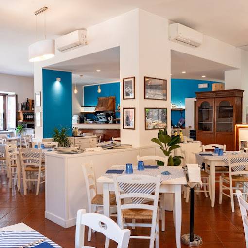 Ristorante in vendita a Sesto Calende