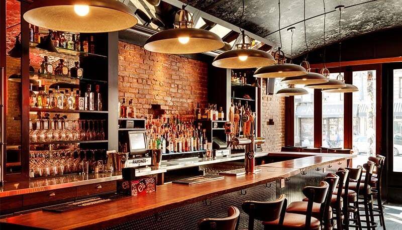 Bar in vendita a Tradate