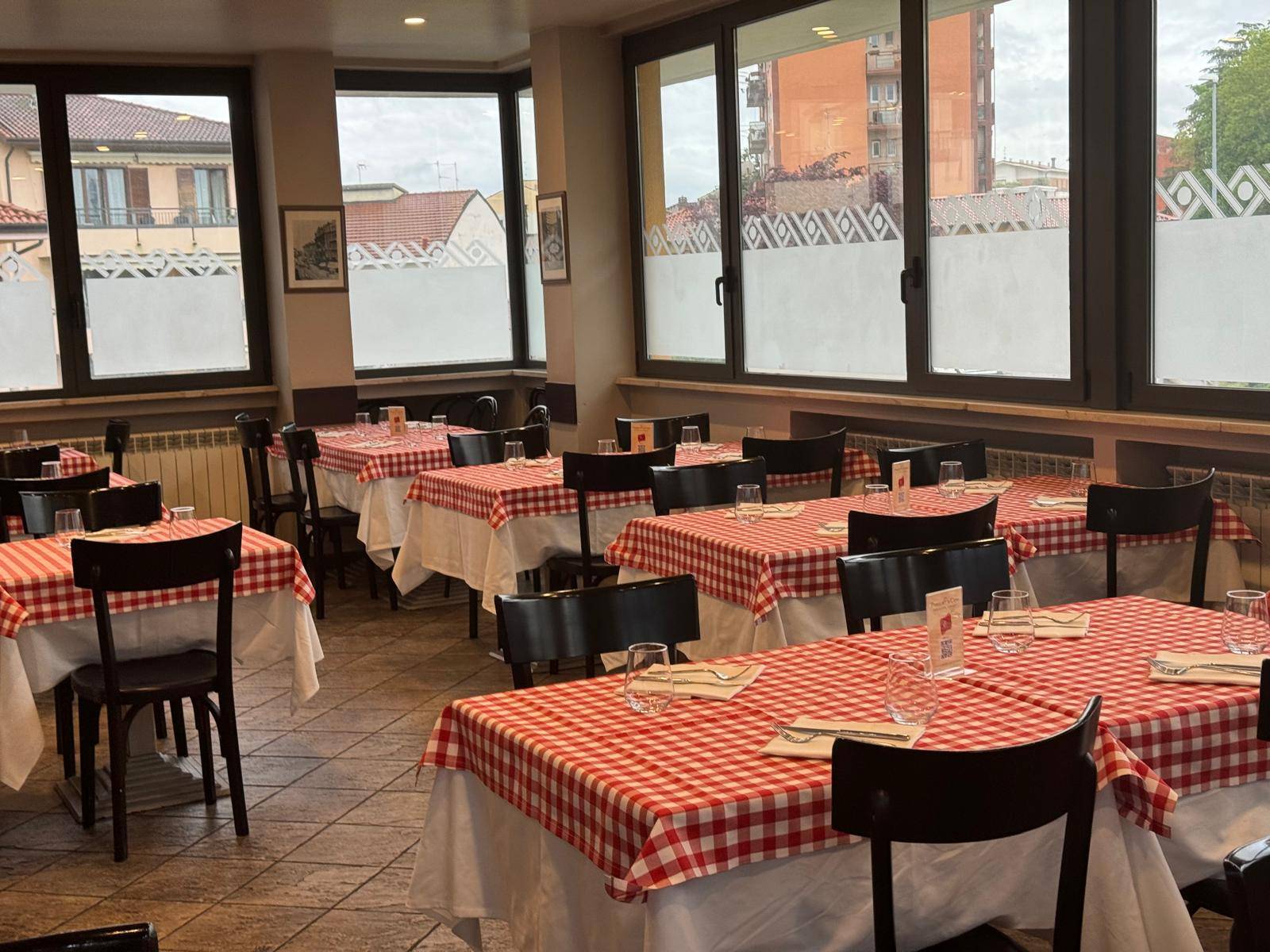 Ristorante in vendita a Legnano