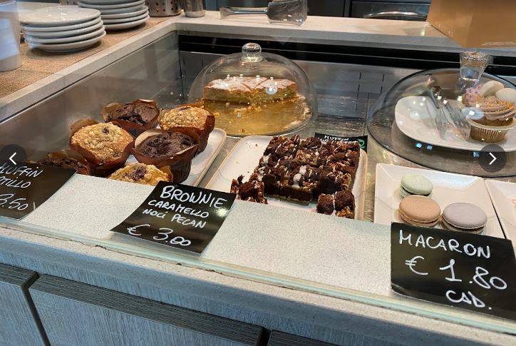 Bar in vendita a Magenta