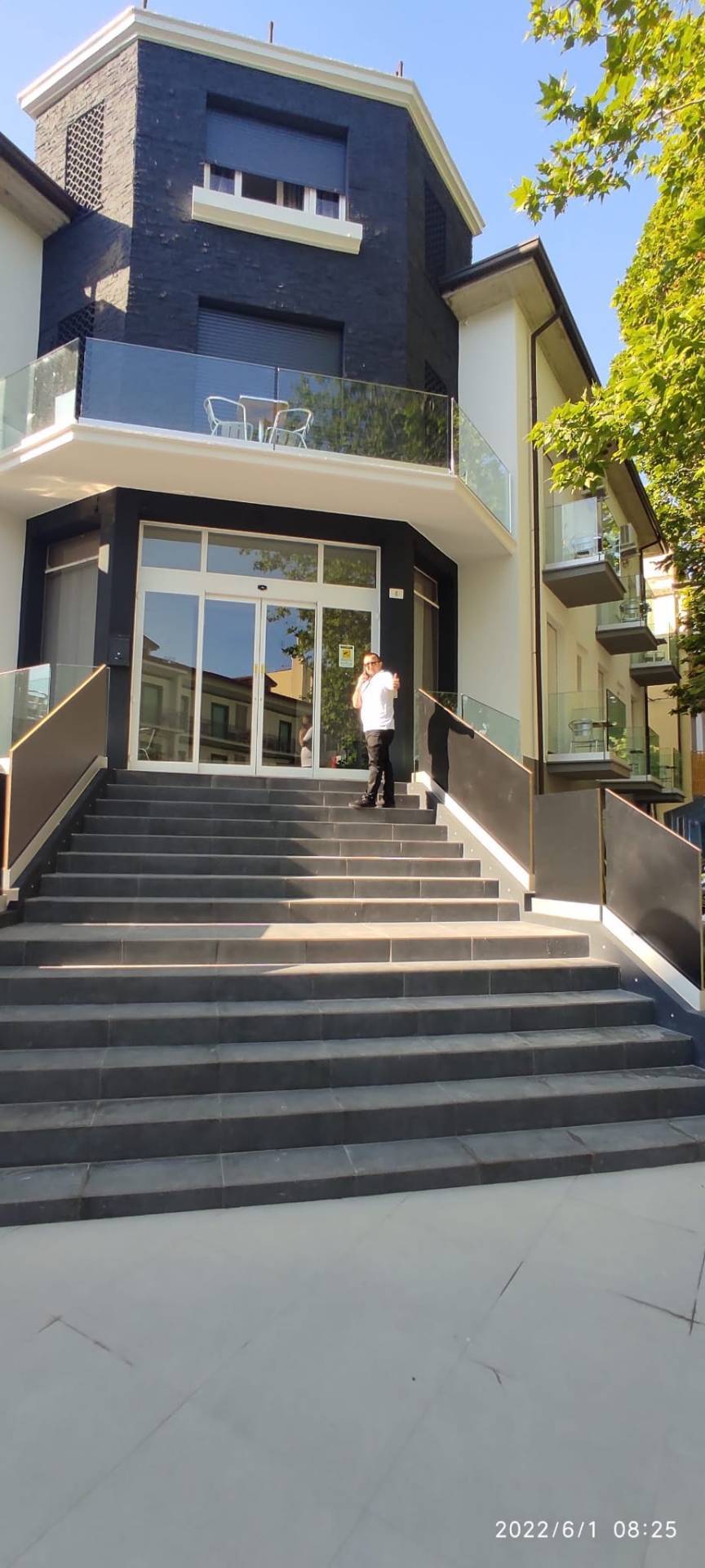 Locale commerciale in vendita a Gatteo