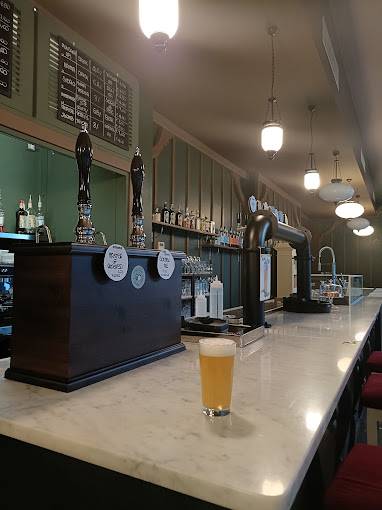 Ristorante in vendita a Saronno, Centro