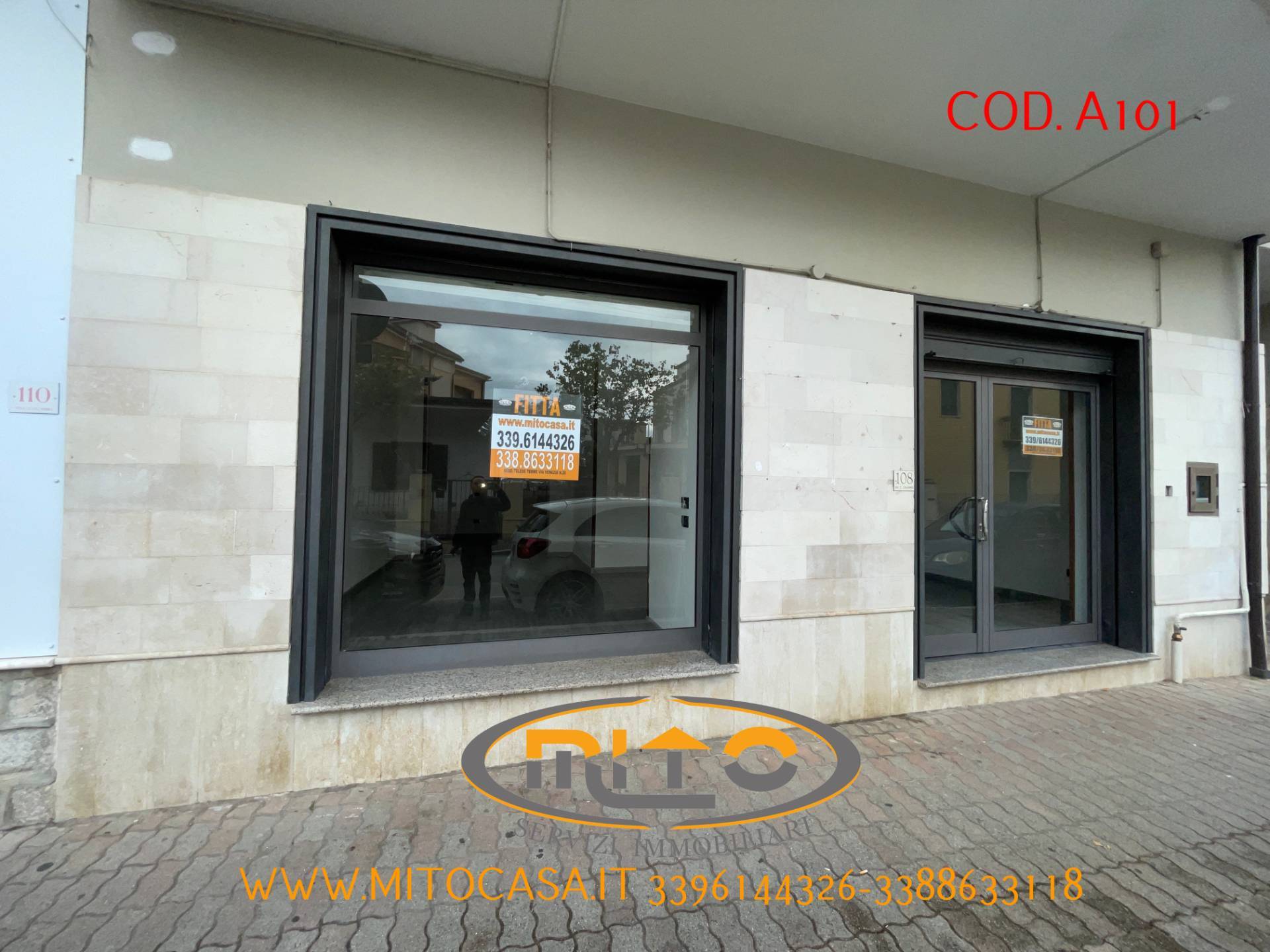 Locale commerciale in affitto a Telese Terme