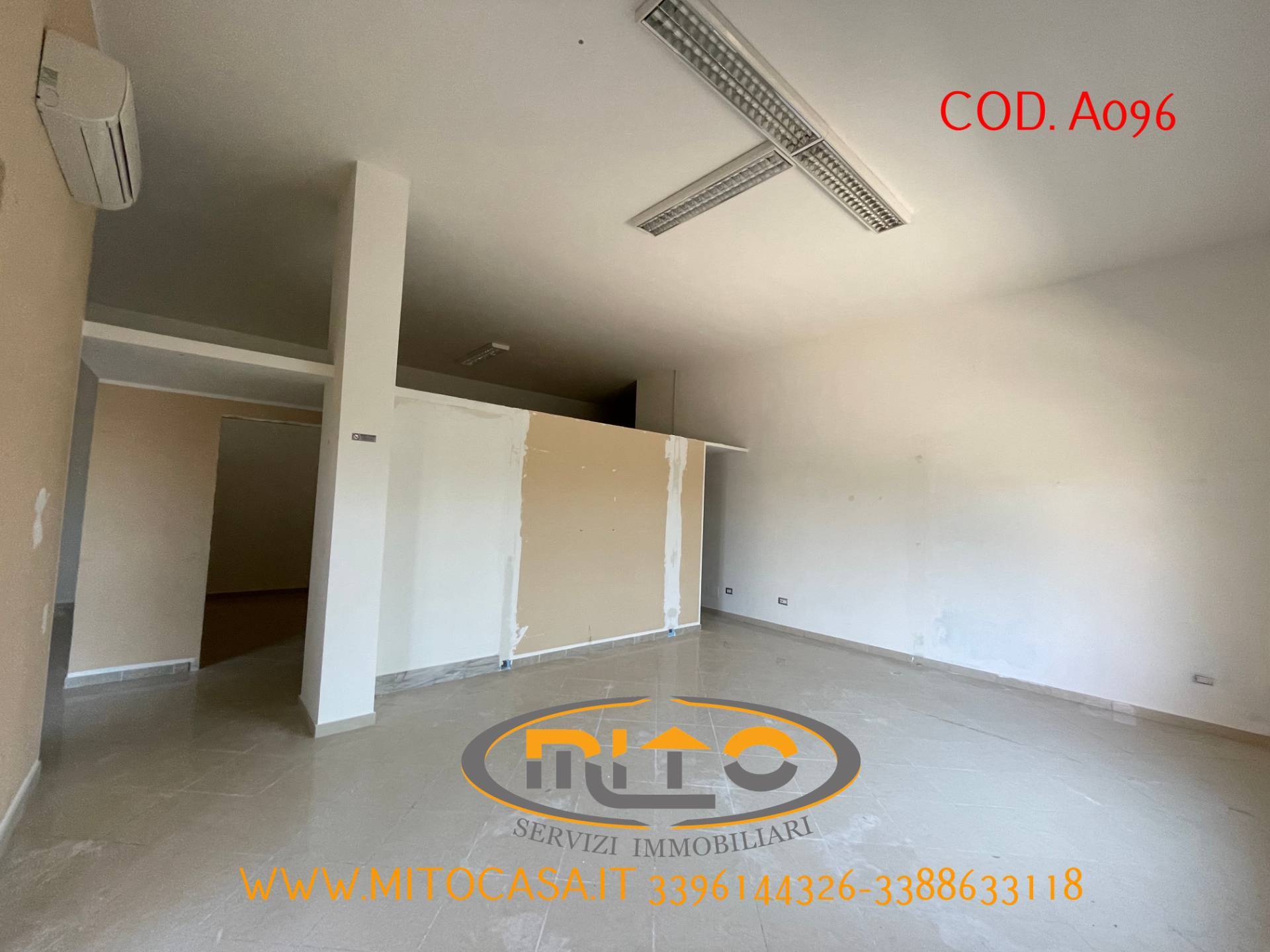 Locale commerciale in affitto a Telese Terme