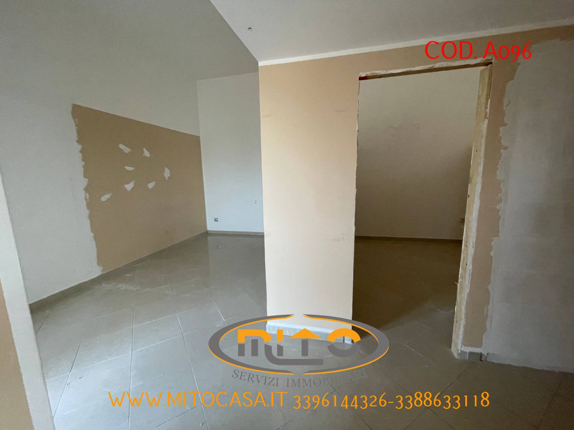 Locale commerciale in affitto a Telese Terme