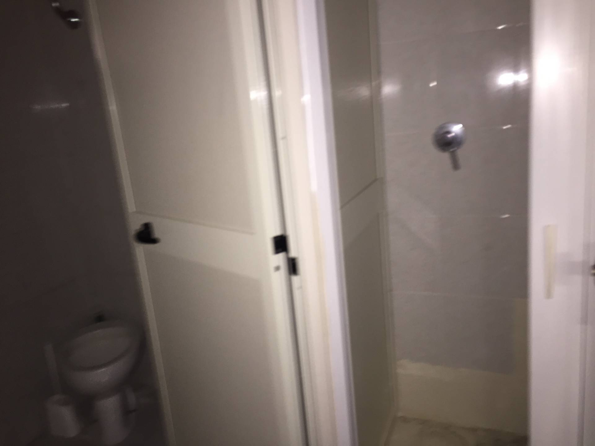 Locale commerciale in affitto a Telese Terme