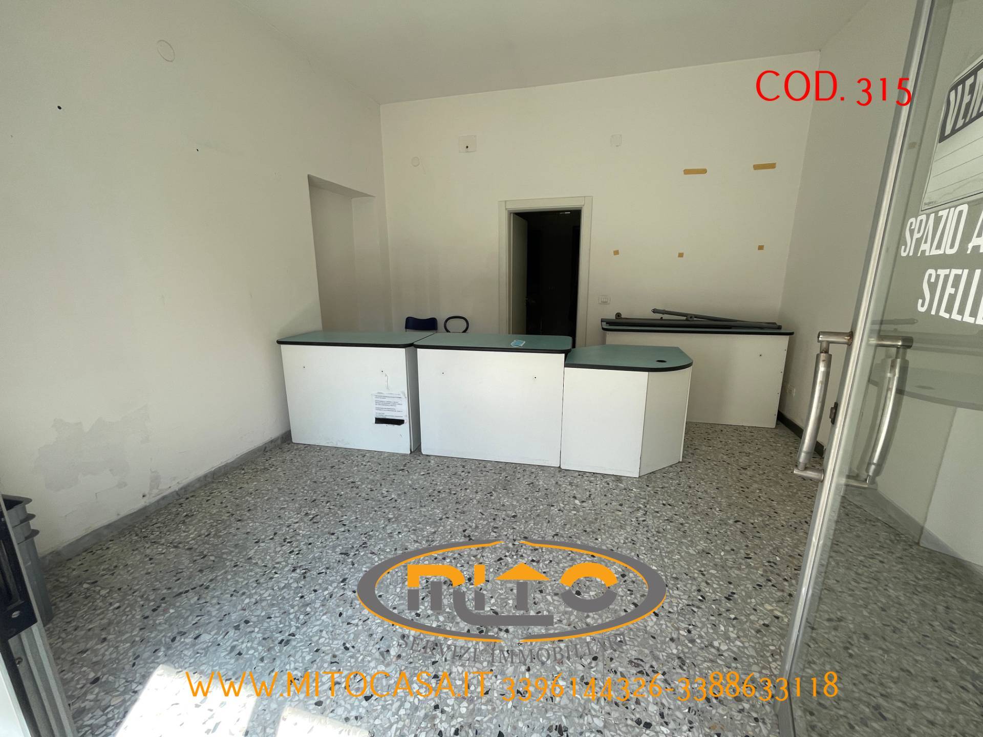 Locale commerciale in vendita a Telese Terme