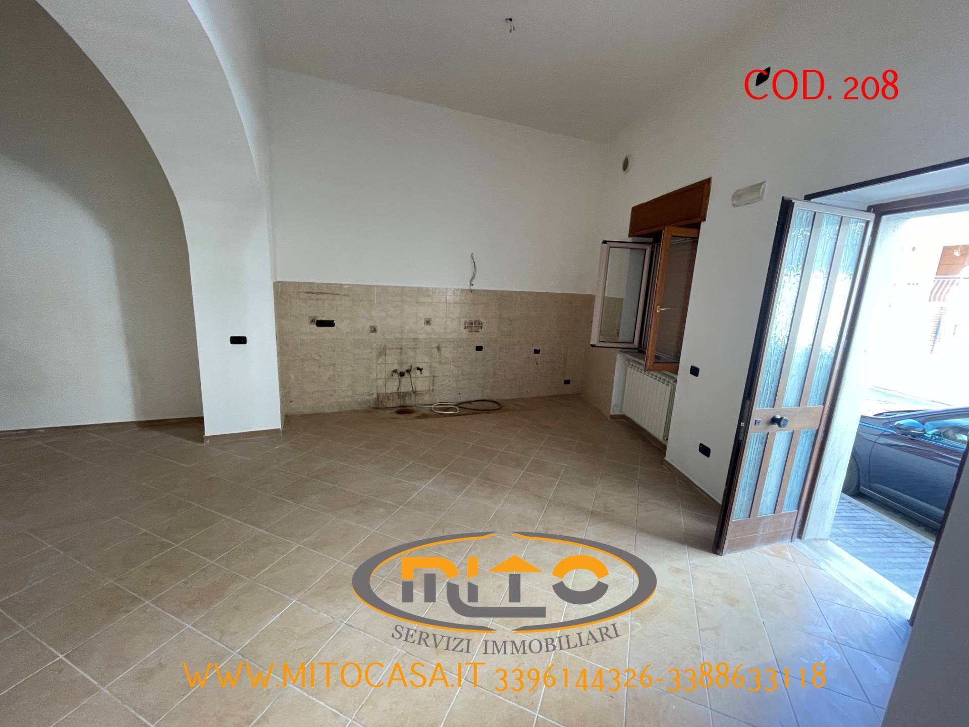 Locale commerciale in vendita a Telese Terme