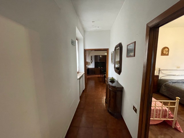 Appartamento con terrazzo in via barazzuoli, Monticiano