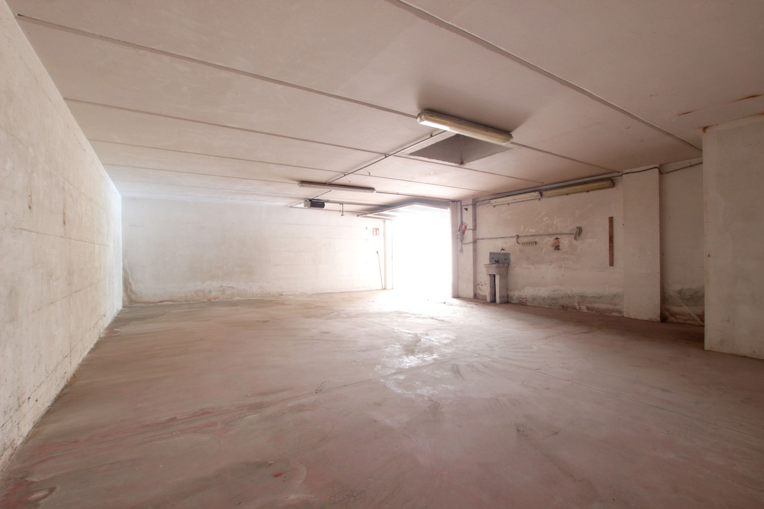 Posto auto coperto in vendita in via fiorentina, Siena