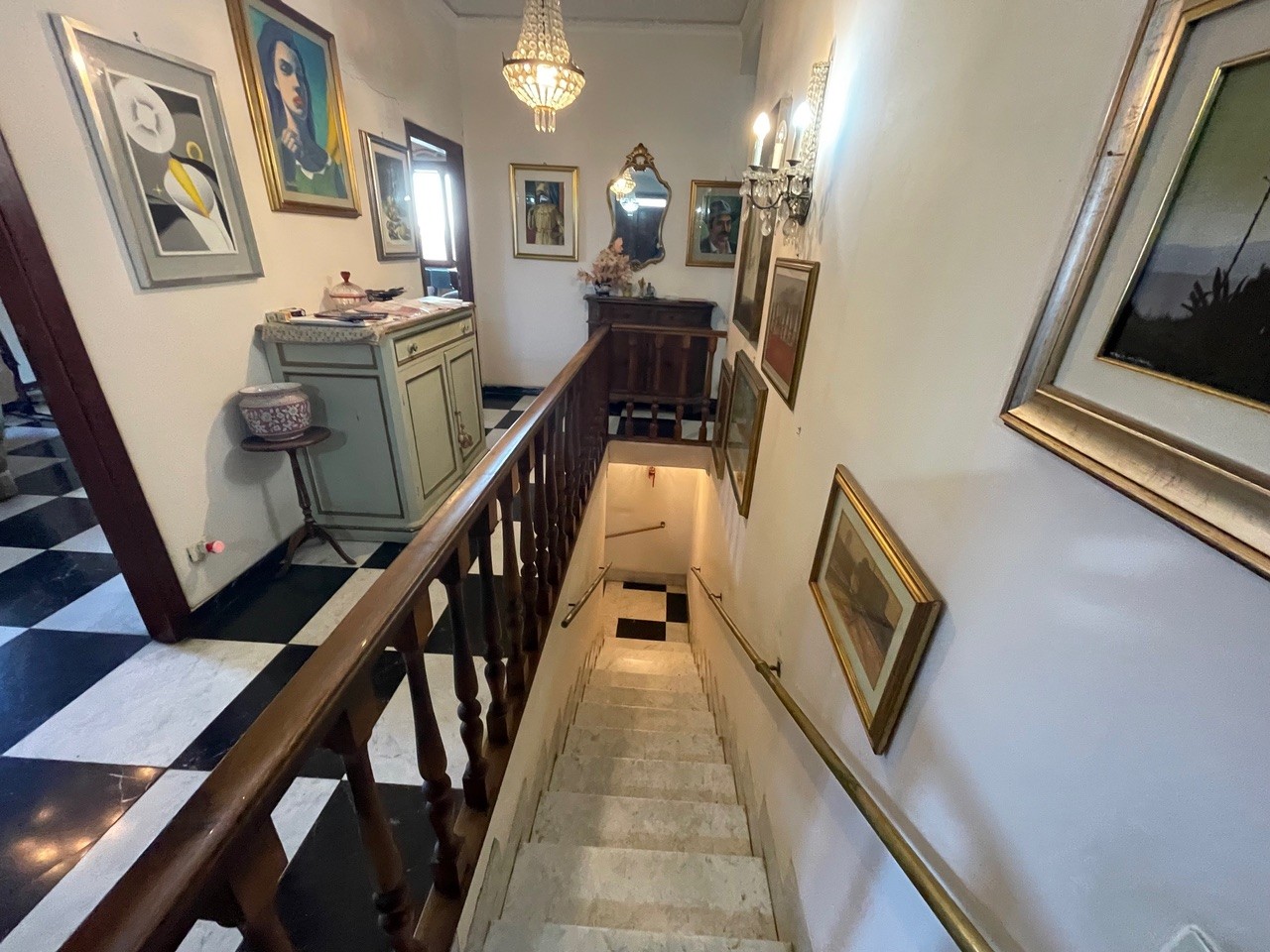 Appartamento con terrazzo in via toscana, Siena