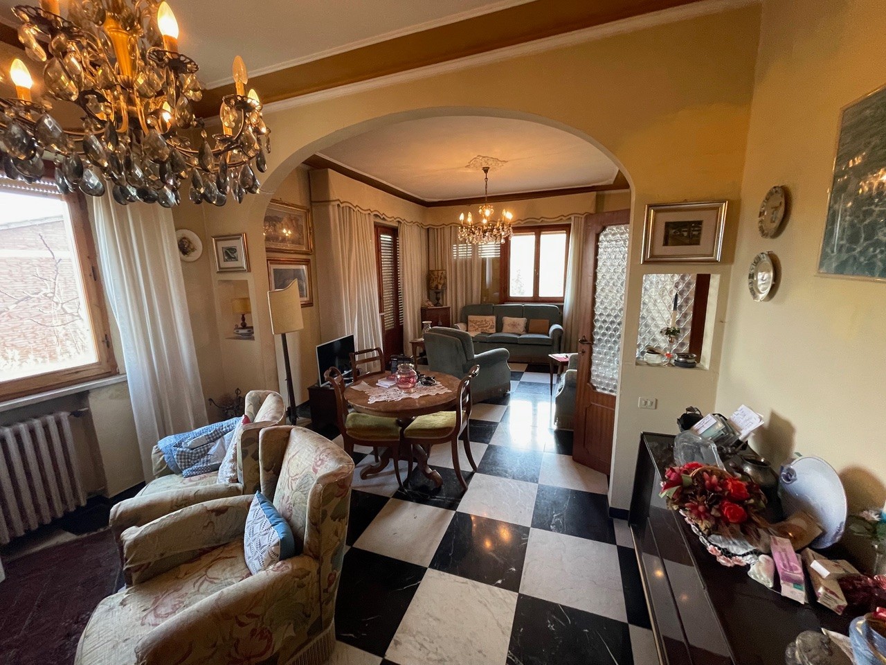 Appartamento con terrazzo in via toscana, Siena