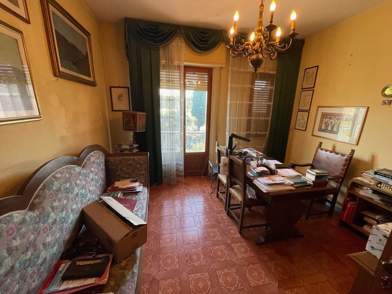 Appartamento con terrazzo in via toscana, Siena