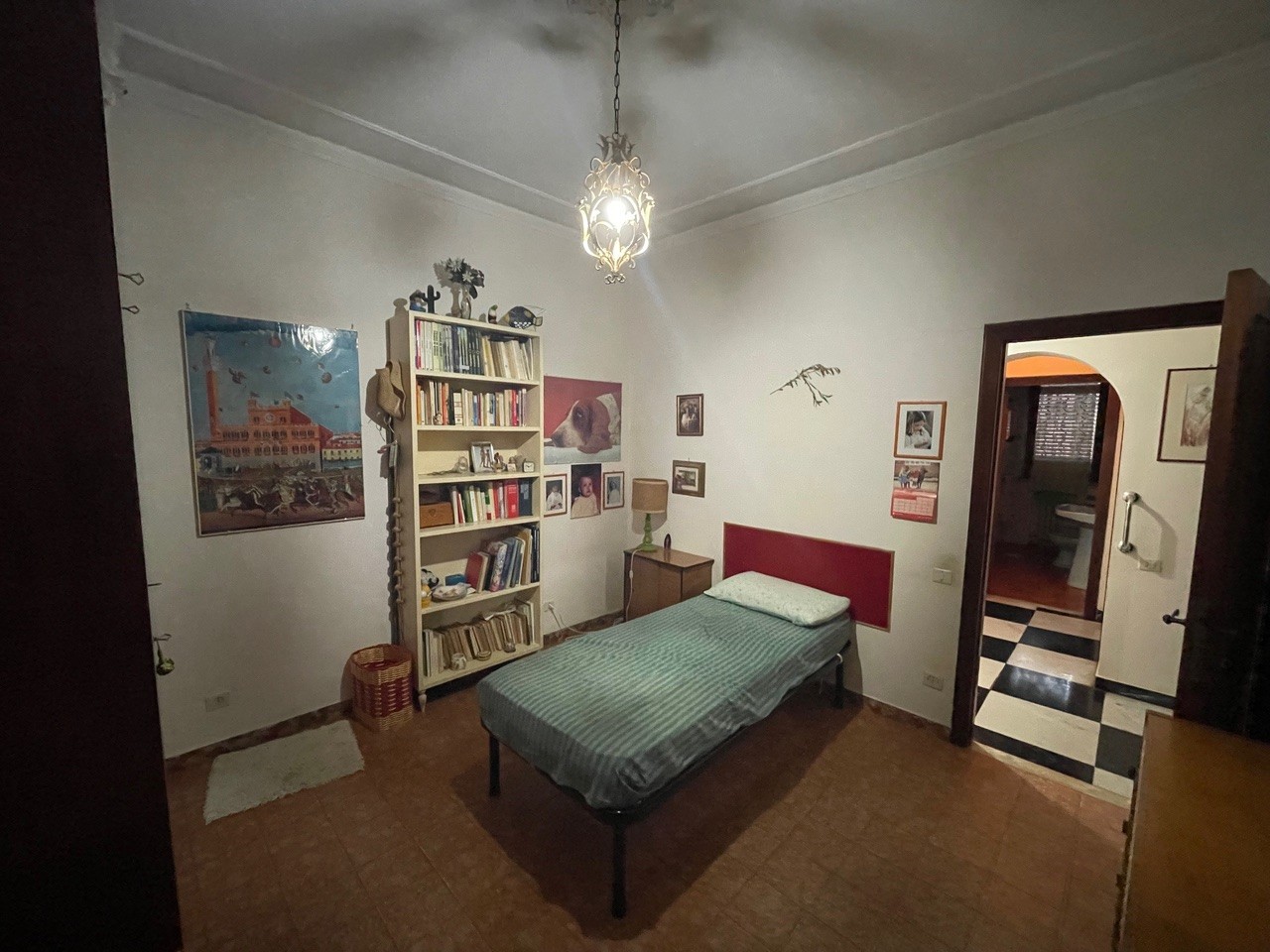 Appartamento con terrazzo in via toscana, Siena