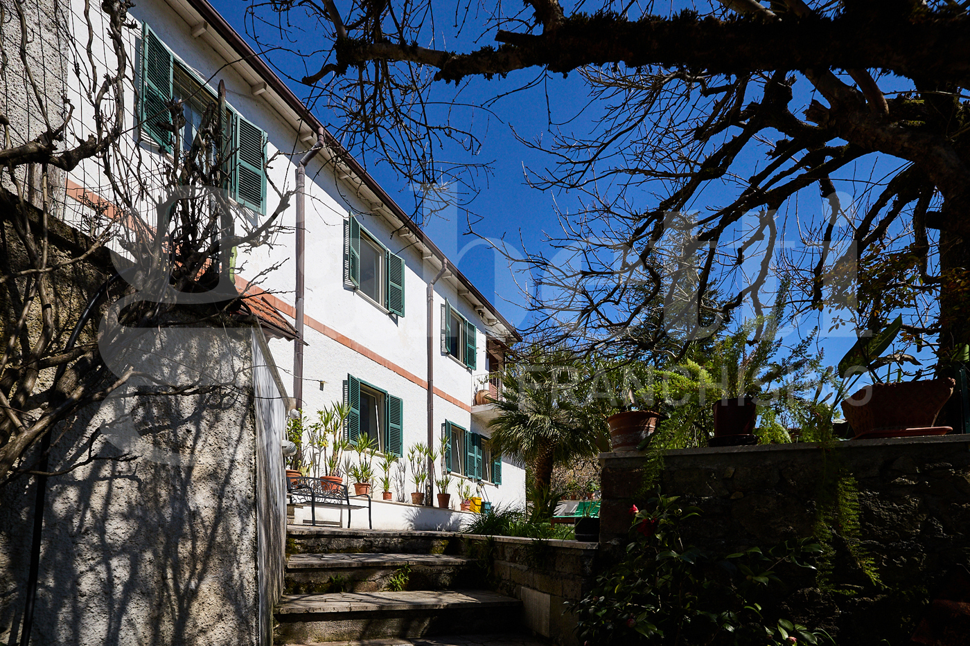 Casa indipendente con giardino a Roviano