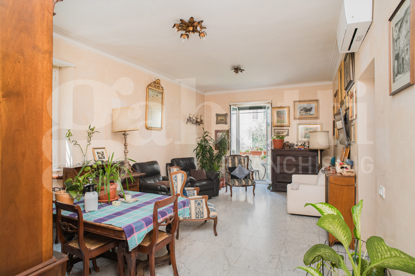 Appartamento in vendita a Roma