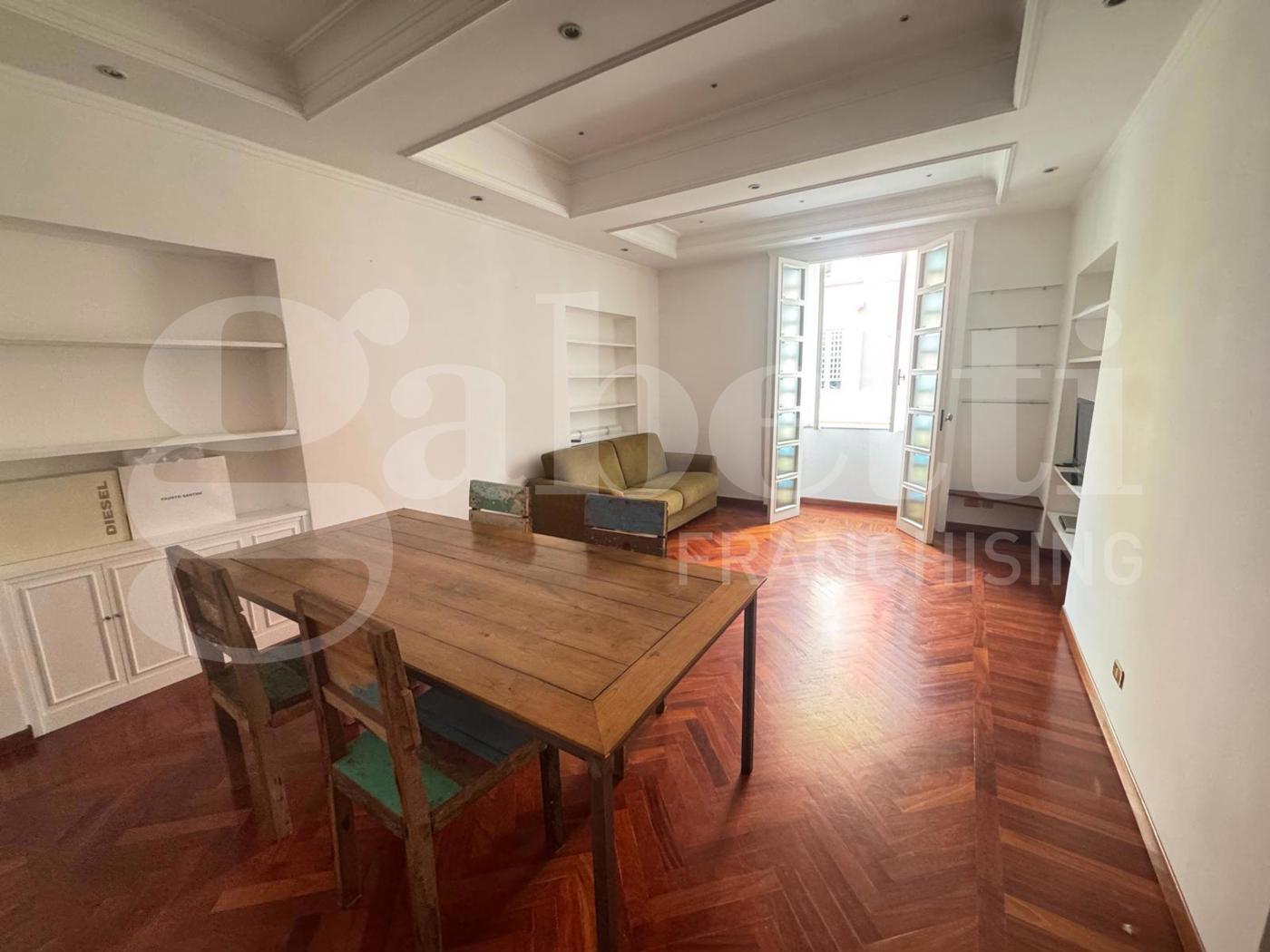 Bilocale arredato in affitto a Roma