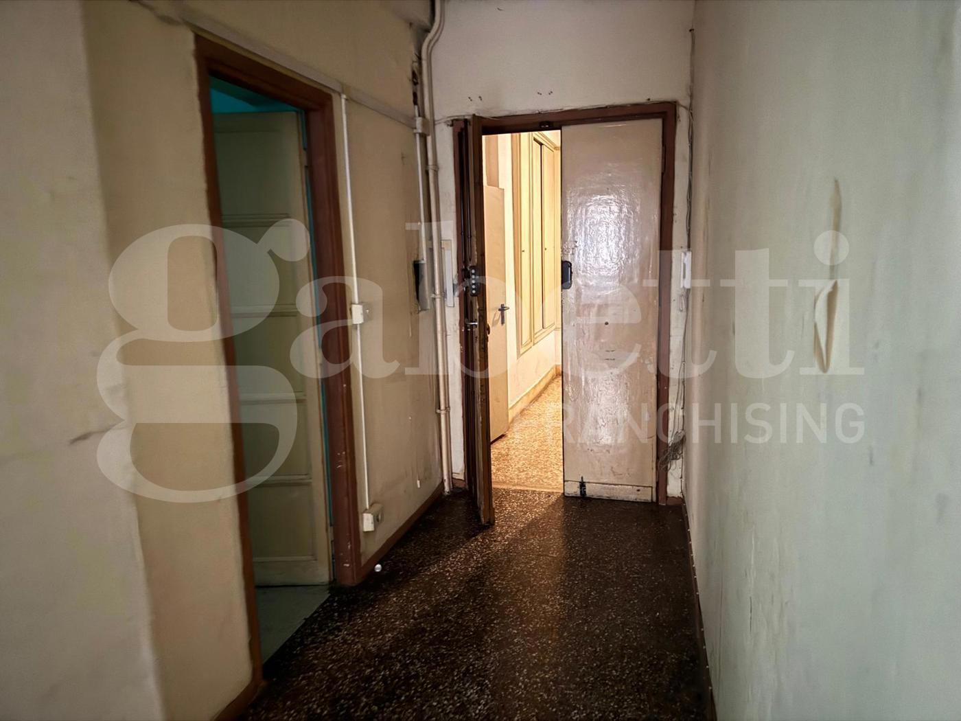 Monolocale da ristrutturare a Roma