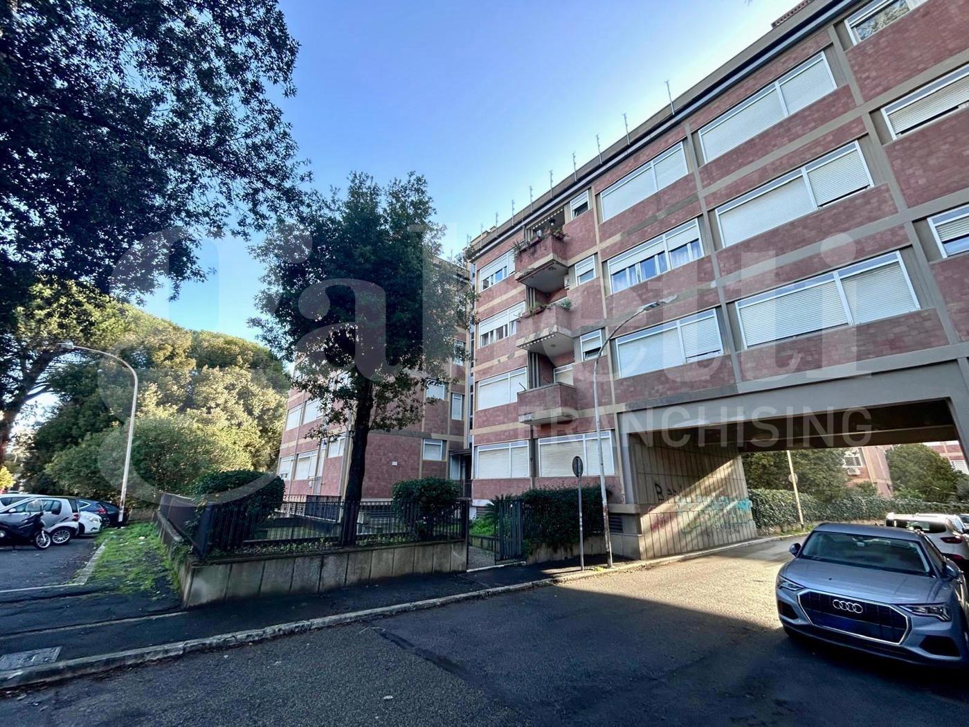 Quadrilocale in affitto a Roma