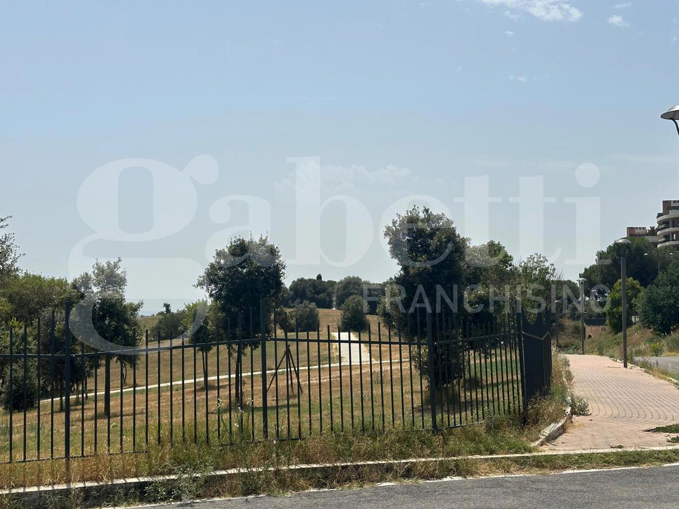 Attico da ristrutturare a Roma