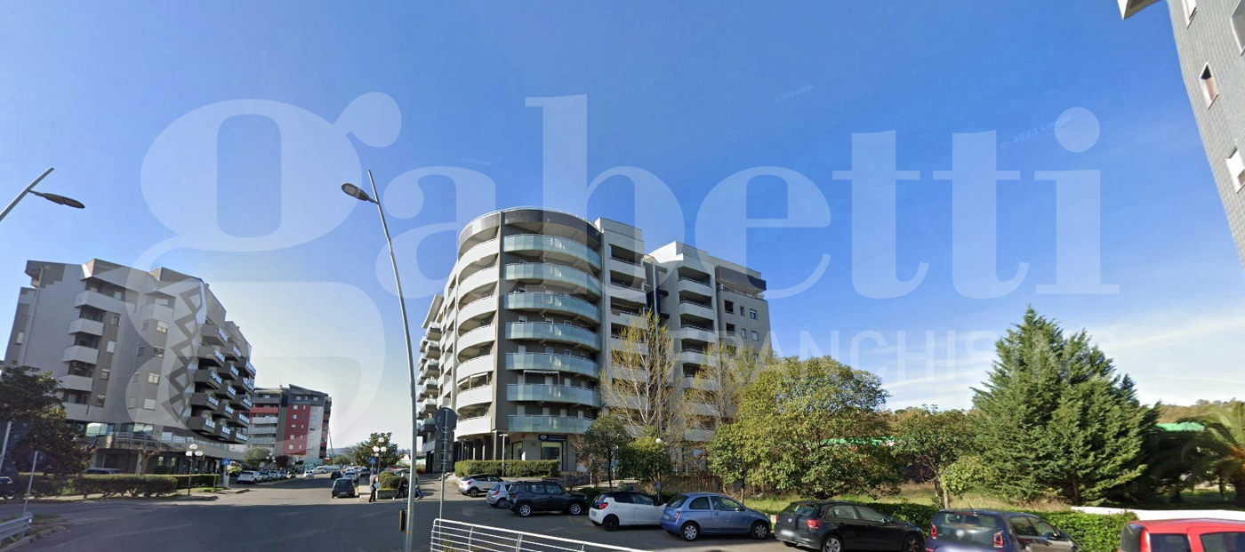 Box/Garage 25mq in affitto a Rende