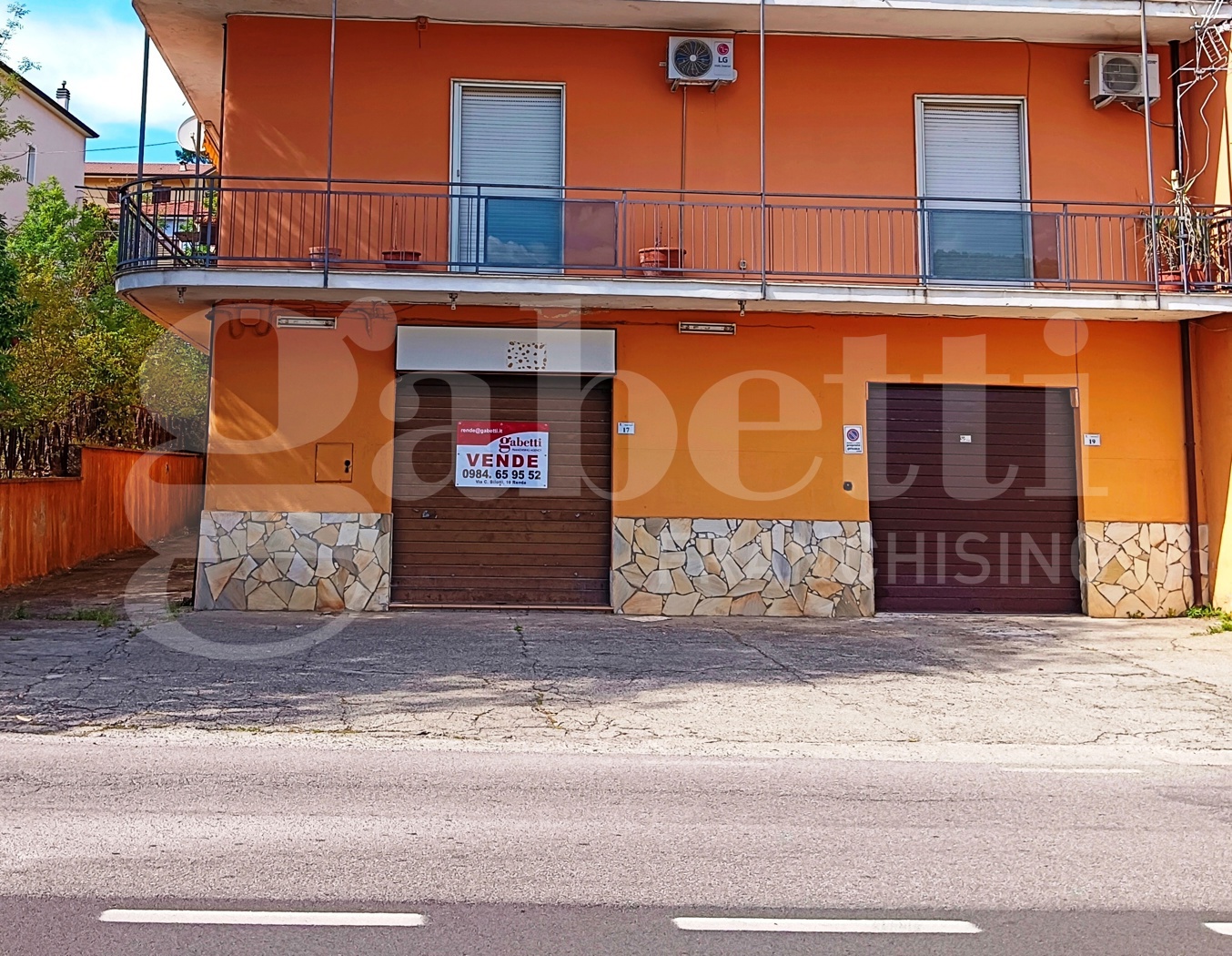 Negozio in vendita a Rende