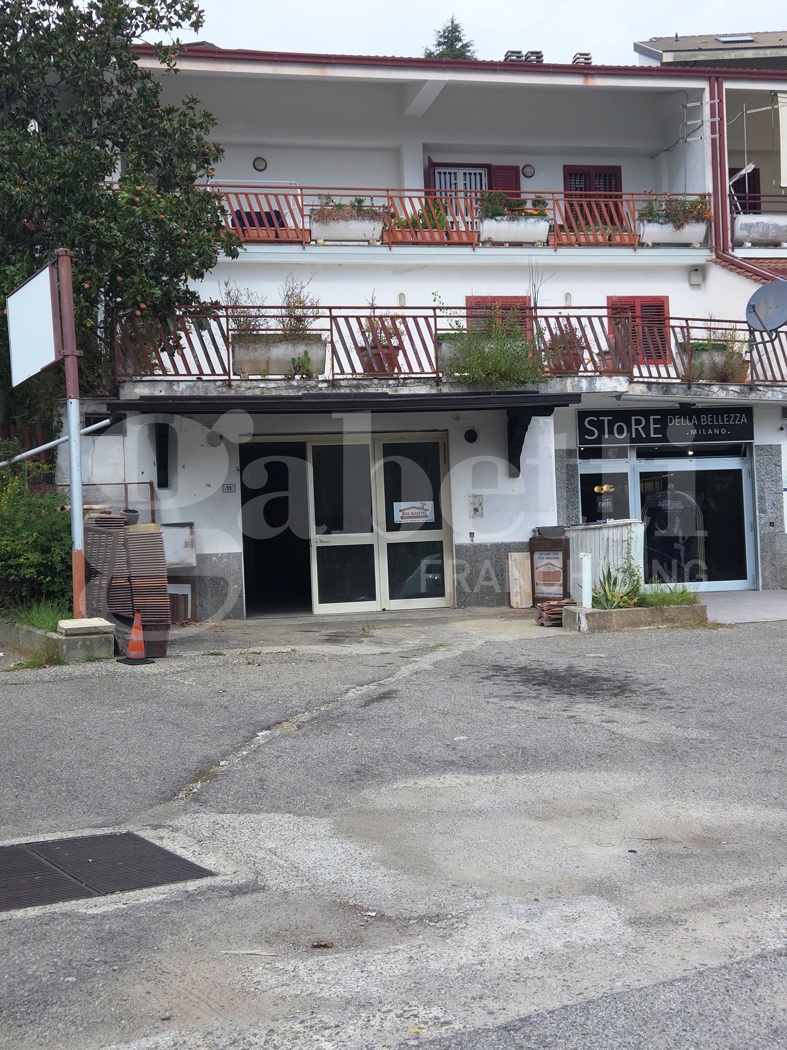 Magazzino in affitto a Castrolibero