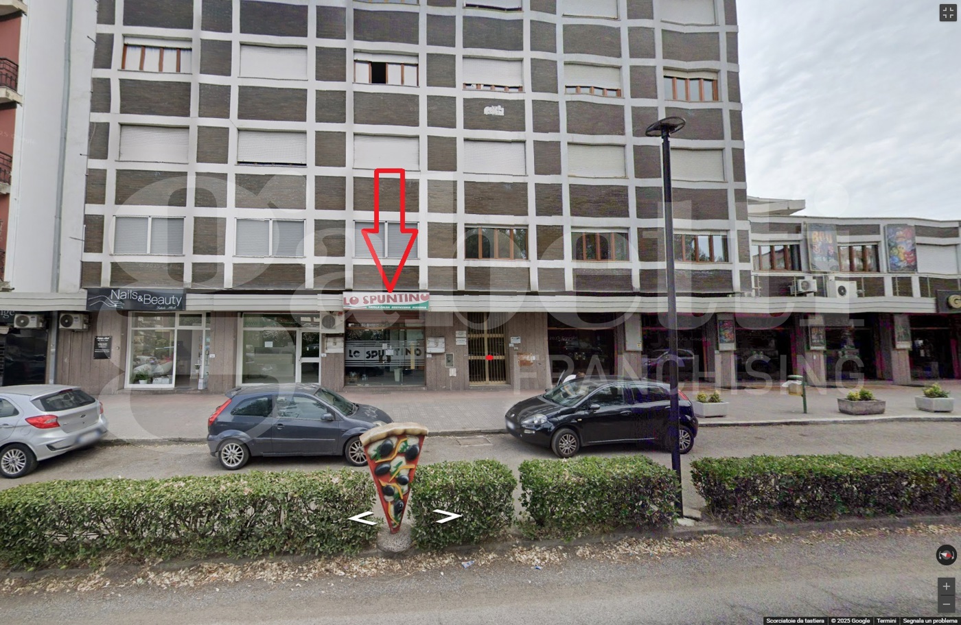 Negozio in affitto a Rende