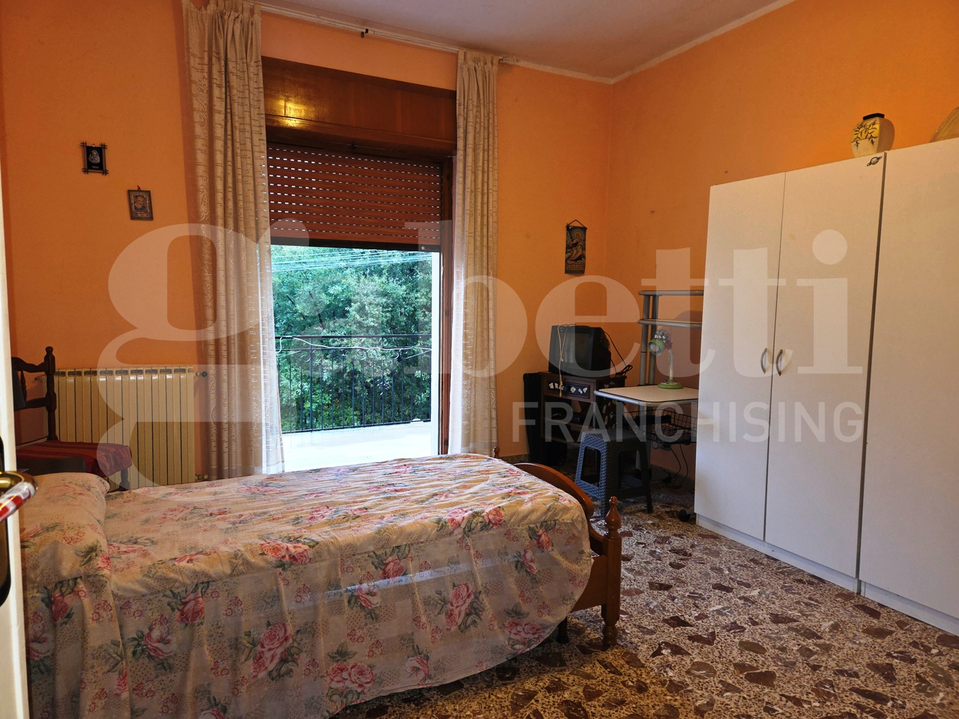 Trilocale arredato in affitto a Marano Marchesato