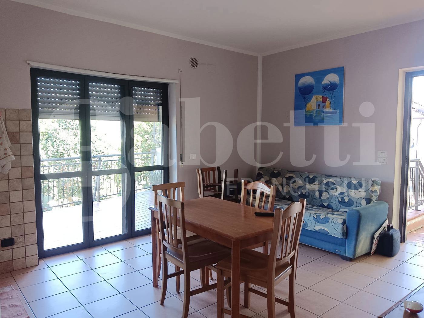 Quadrilocale arredato in affitto a Rende