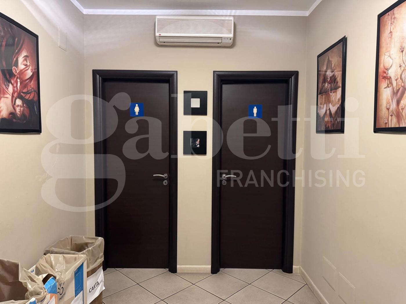 Ufficio con box doppio a Rende