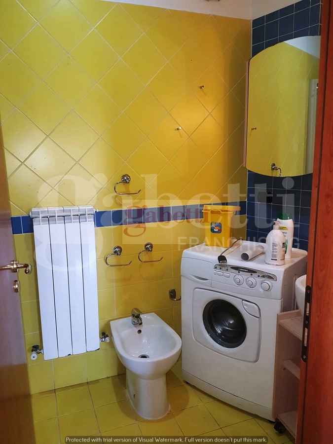 Trilocale arredato in affitto a Rende