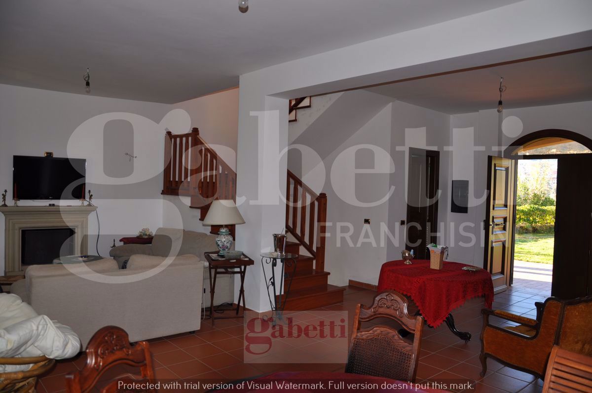 Villa con giardino a Rende