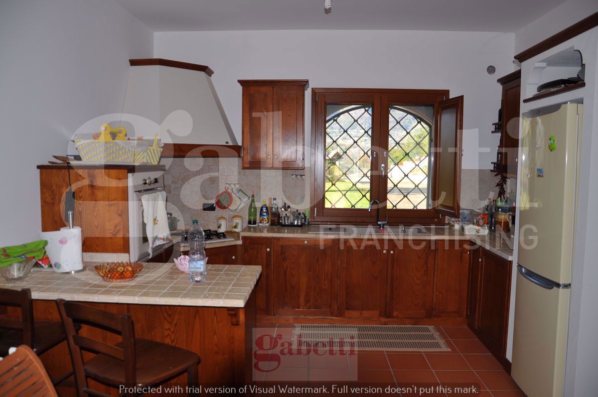 Villa con giardino a Rende