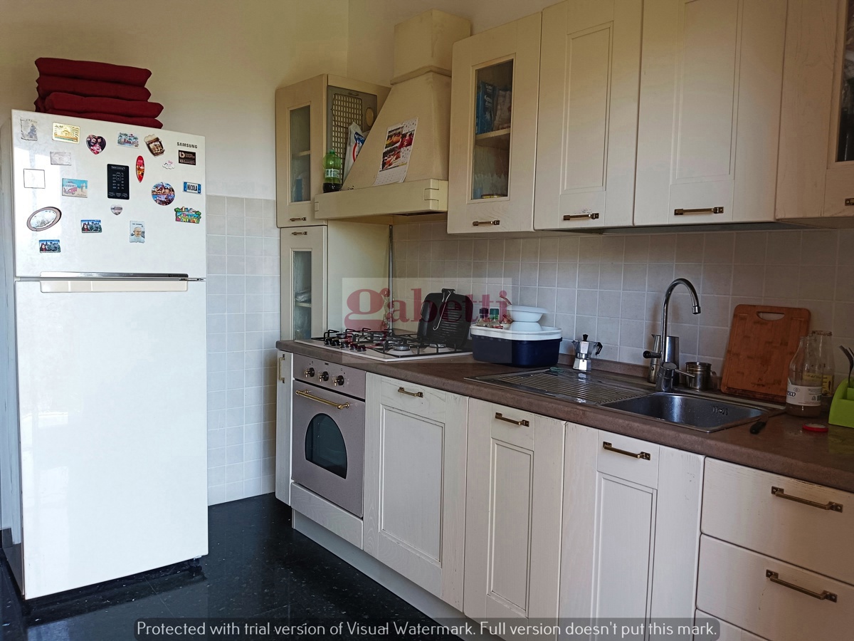 Trilocale arredato in affitto a Rende