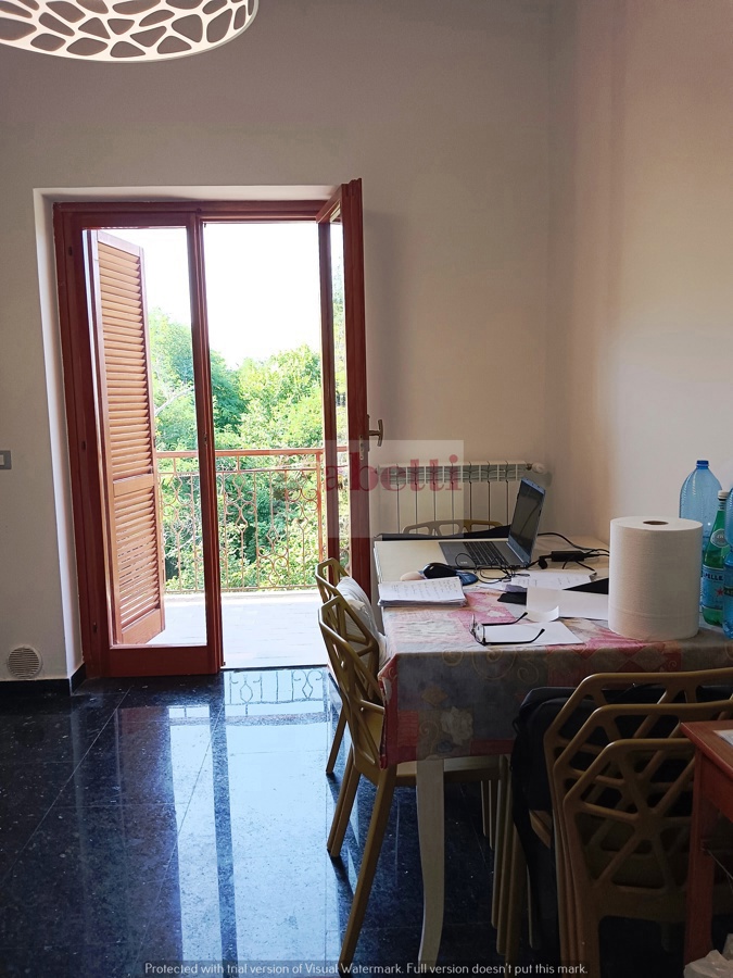 Trilocale arredato in affitto a Rende