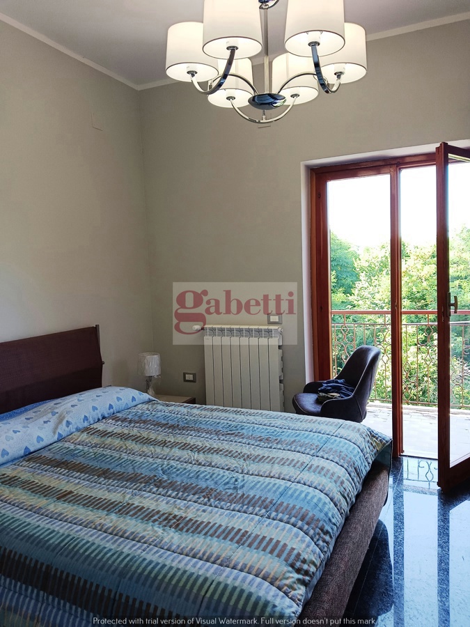 Trilocale arredato in affitto a Rende