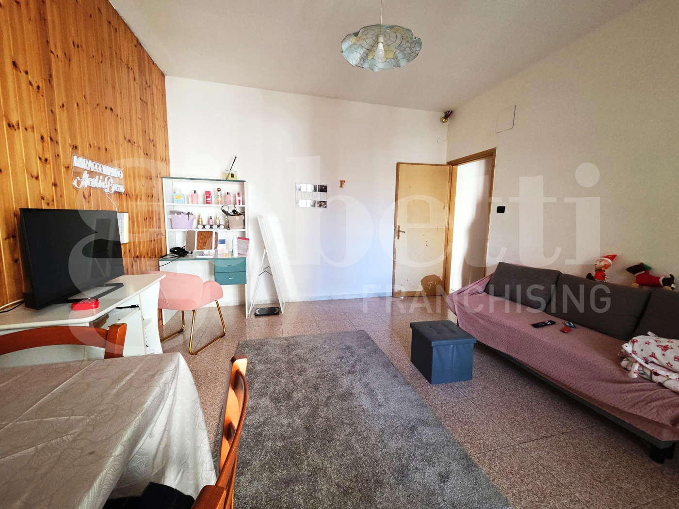 Trilocale arredato in affitto a Rende