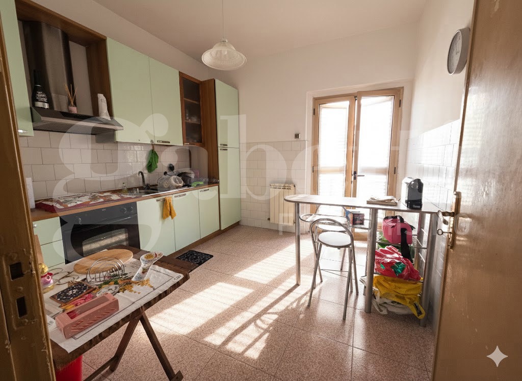 Trilocale arredato in affitto a Rende