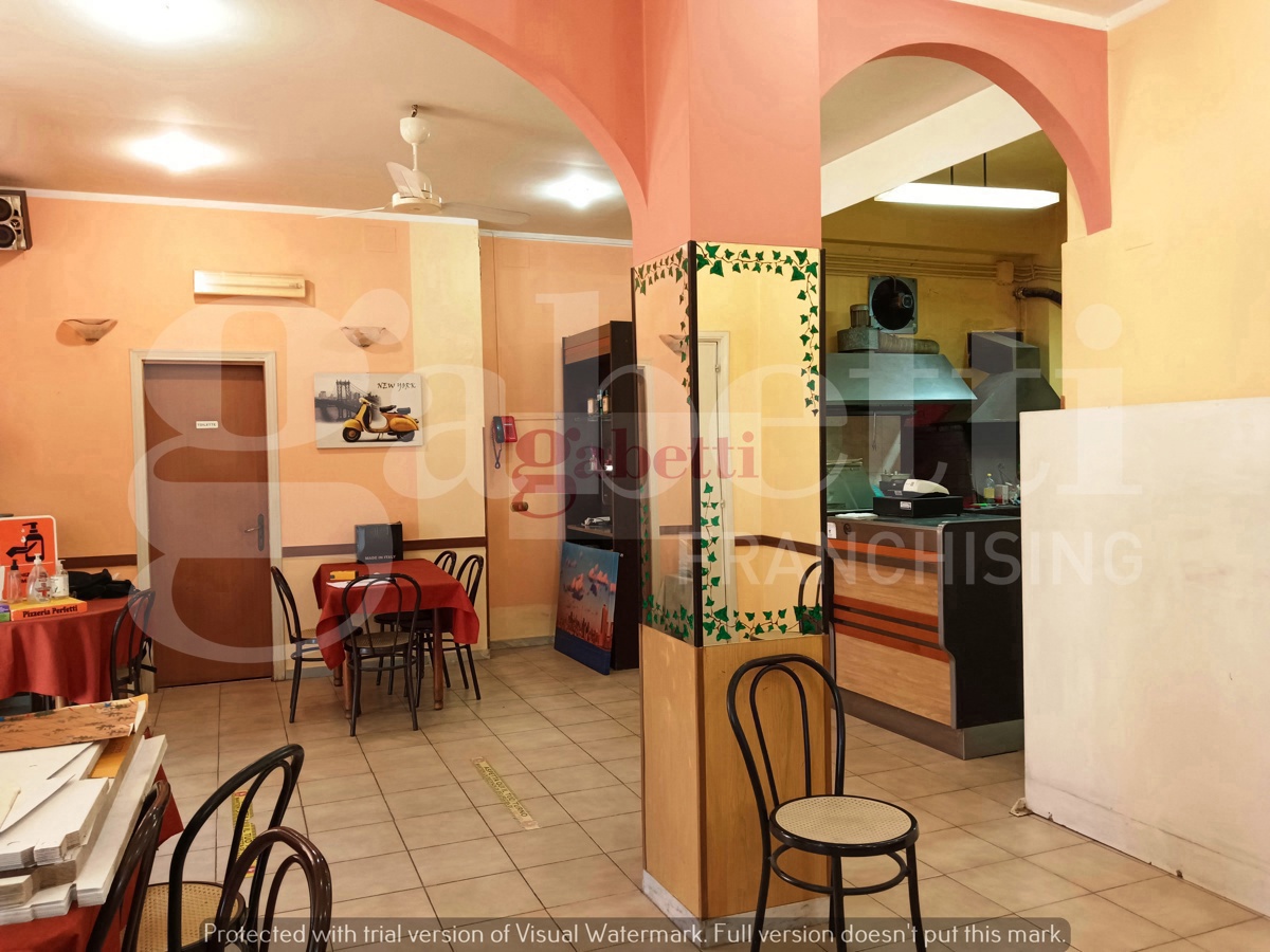 Negozio in affitto a Marano Marchesato