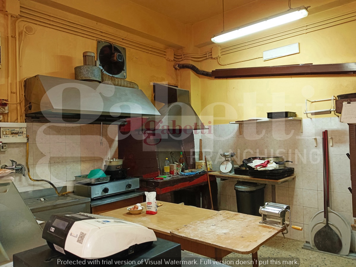 Negozio in affitto a Marano Marchesato