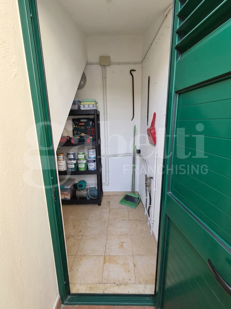 Trilocale con giardino a Marano Marchesato