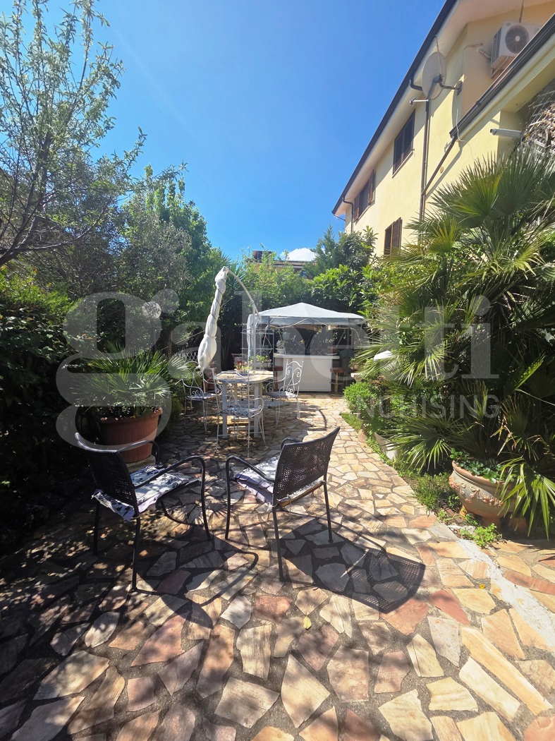 Bilocale arredato in affitto a Mendicino