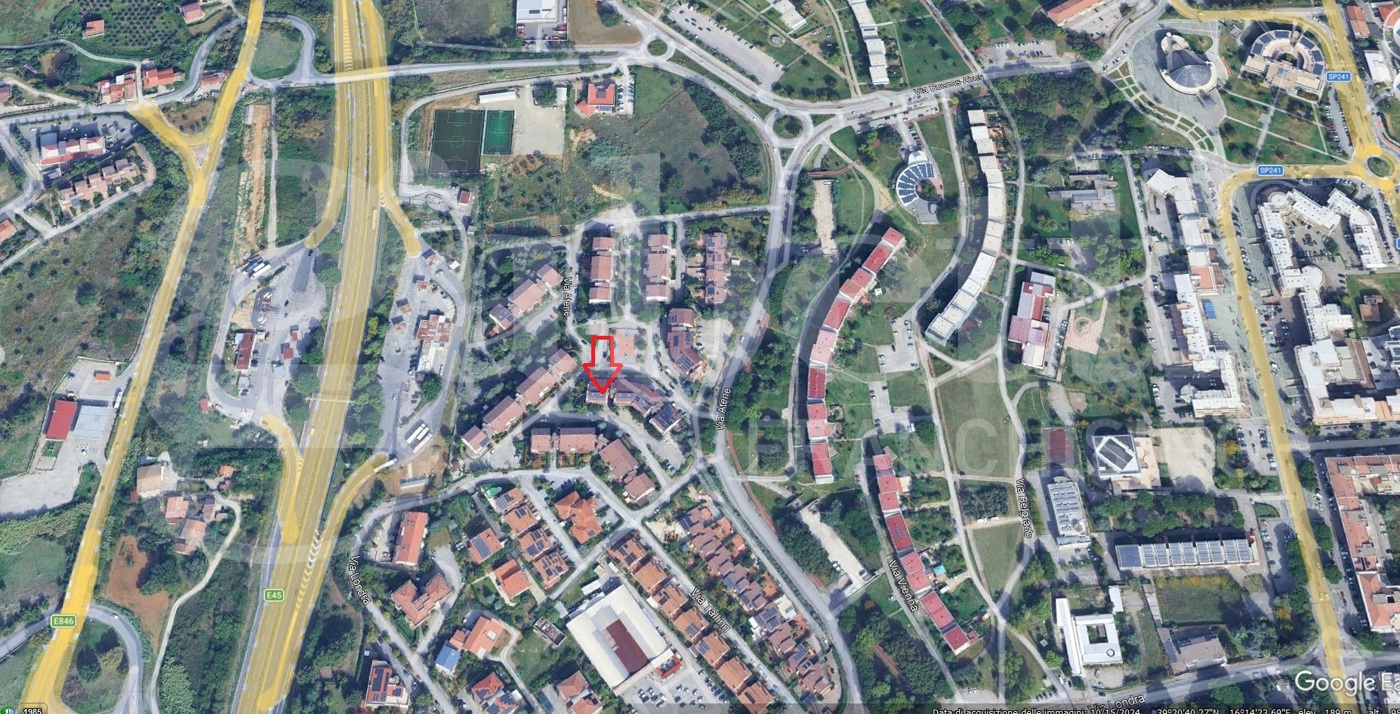 Box/Garage 31mq in vendita a Rende